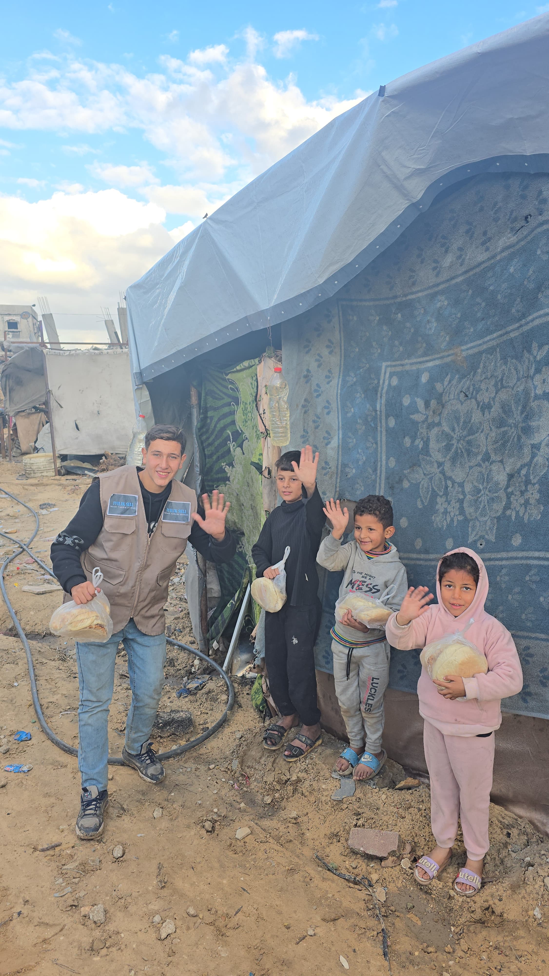 Gazze Ekmek Dağıtımı